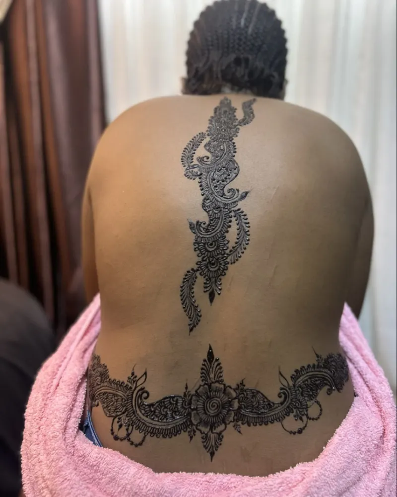 Waist Henna